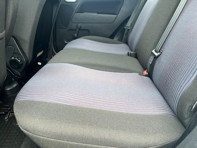 Ford Fusion 1.4i 16v ZÁMEK Ř.P. PŮVOD ČR - fotka 20 z 35