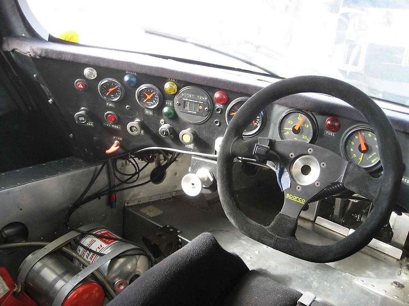 Porsche 962C týmu Joest Racing při Le Mans Classic v roce 2016.