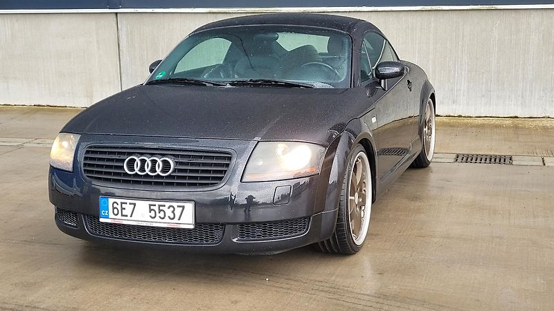 Audi TT COUPE 1,8T QUATTRO 165 KW - fotka 3 z 22