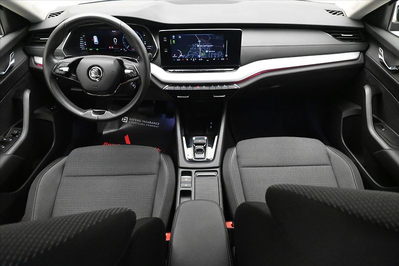 Škoda Octavia 1,4 TSI iV 150kW DSG Style Zár - fotka 15 z 31