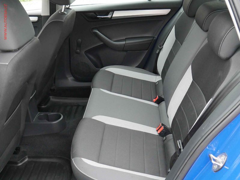Škoda Rapid (2018) 1.0 TSi SpaceBack, ČR, AC - fotka 10 z 15