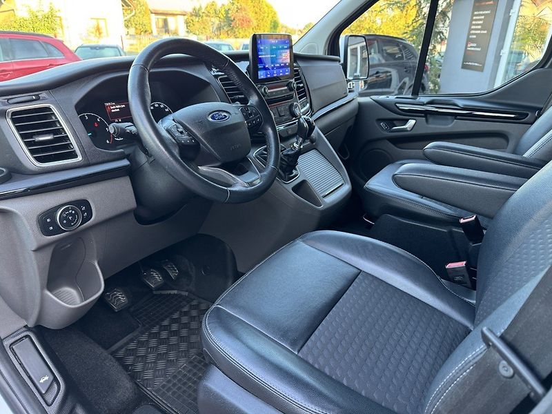 Ford Tourneo Custom (2022) 2.0EcoBlue Xenony Navi Kamera - fotka 27 z 49