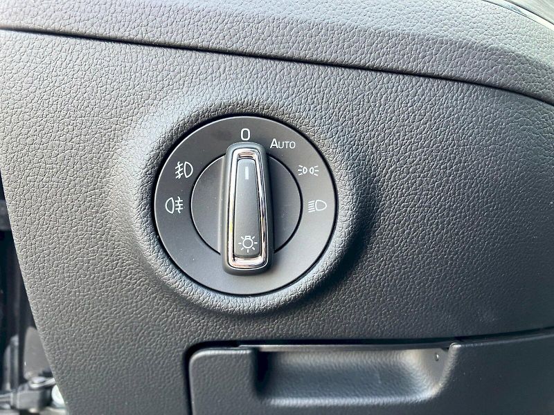 Škoda Superb (2024) SUPEREB COM GRT STY TD 110/2.0 - fotka 12 z 30