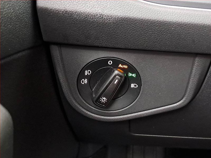 Volkswagen Taigo (2024) R-Line 1.5 TSI - fotka 20 z 21