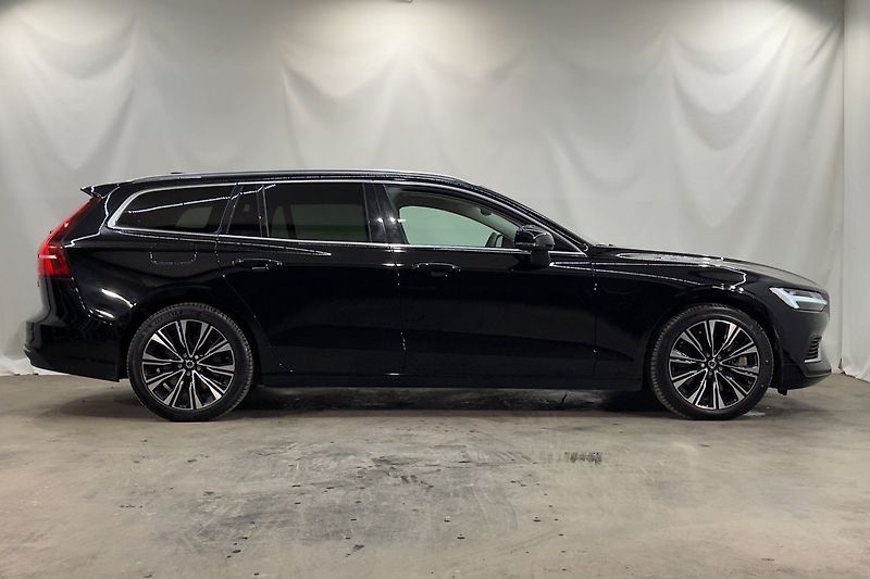 Volvo V60 Recharge T6 AWD Core Taž Kam - fotka 3 z 22
