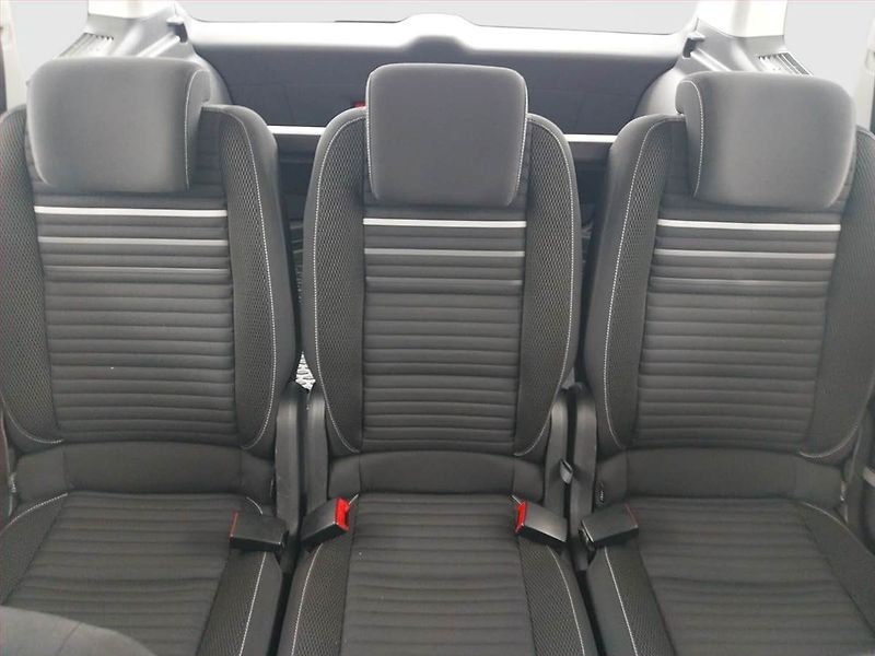Volkswagen Touran (2015) 2.0 TDI, Navi, Bi-Xenony - fotka 10 z 20