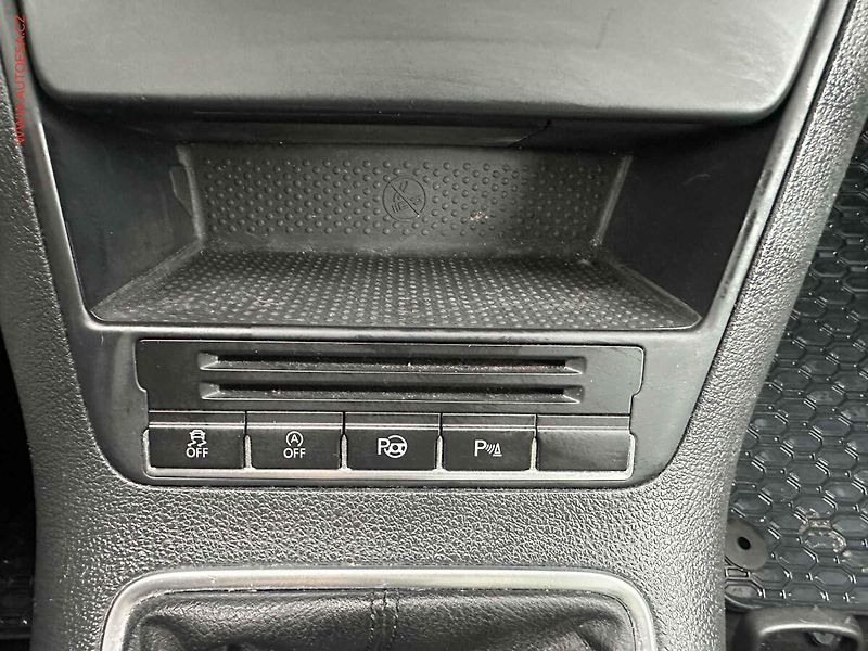 Volkswagen Tiguan (2013) 2.0 TDi, Sport&Style, panor - fotka 16 z 18