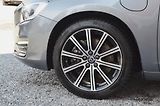 Volvo V60 (2016) 2.4 D6 AWD PHEV 212kW Momentum - náhled 9