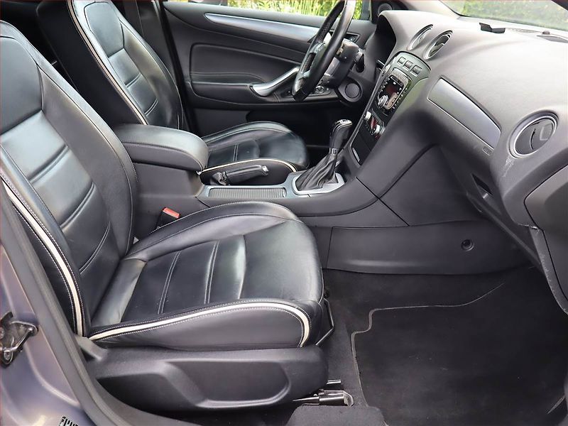 Ford Mondeo (2012) 2.0 TDCi, Automat, Tempomat - fotka 9 z 18