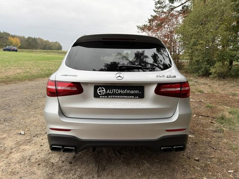 Mercedes-Benz GLC AMG GLC 63S 4MATIC+ V8 BITURBO - fotka 5 z 46