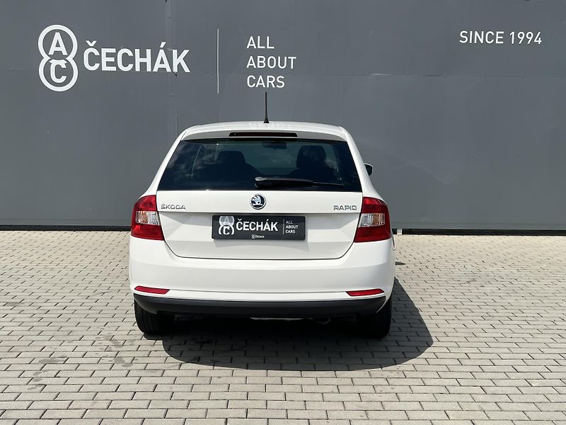 Škoda Rapid (2015) 1,6TDi 77kW AMBITION - fotka 6 z 32