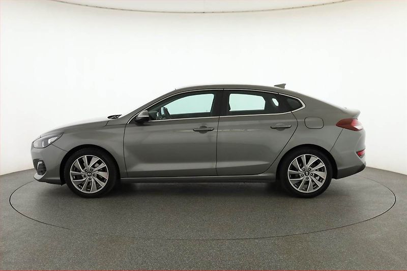 Hyundai i30 (2018) 1.4 T-GDI, ČR,1.maj - fotka 3 z 19