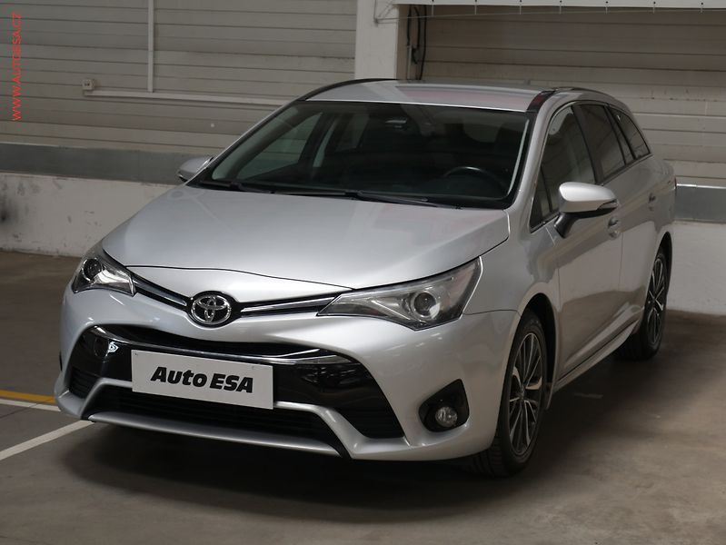 Toyota Avensis (2017) 1.8i, 2.maj,ČR, AT - fotka 3 z 23