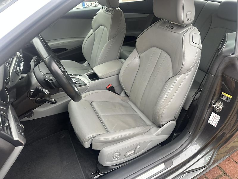 Audi A5 40 TFSI S-LINE - fotka 13 z 19