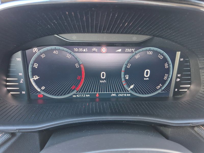 Škoda Fabia (2025) Top Selection 1.0 TSI 85kW - fotka 14 z 29