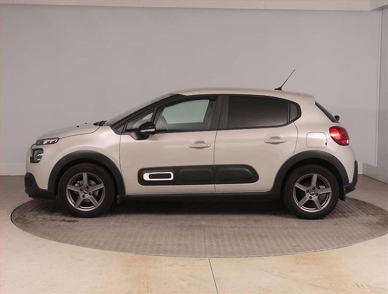 Citroën C3 (2021) Feel Pack 1.2 PureTech, ČR - fotka 3 z 15