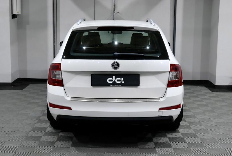 Škoda Octavia 3 Combi 1.4 TSI 110 kW DSG - fotka 7 z 42
