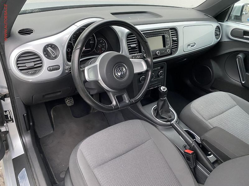 Volkswagen Beetle (2012) 1.2 TSi, Design - fotka 8 z 16