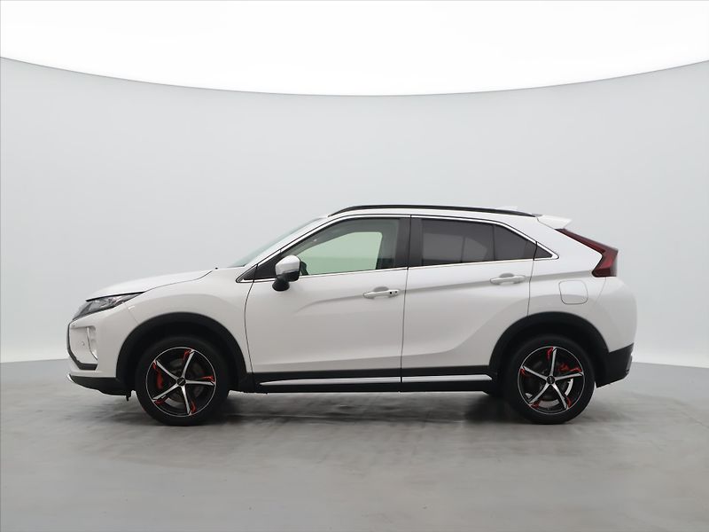 Mitsubishi Eclipse Cross 1.5 T-MIVEC 120kW Intense CVT - fotka 4 z 39