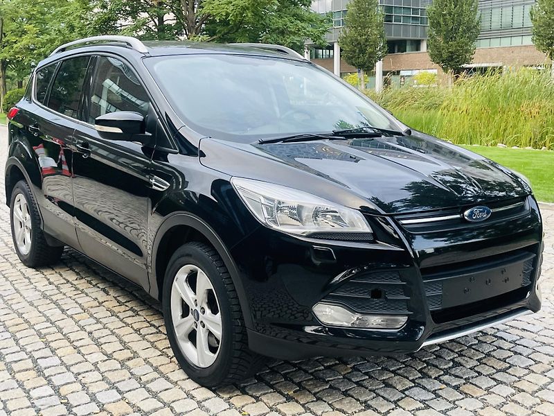 Ford Kuga 2.0TDCi 4x4 MAN TAŽNÉ VÝHŘEV - fotka 8 z 44