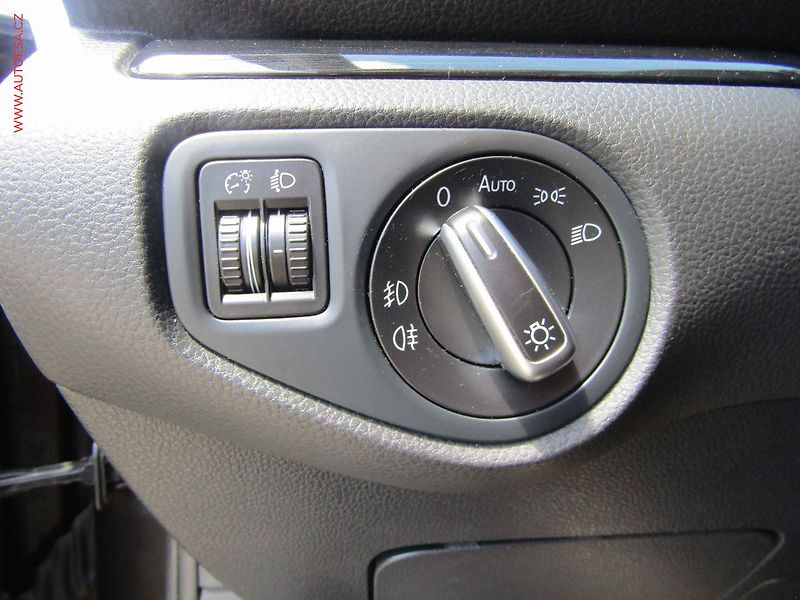 Seat Alhambra (2014) 2.0TDi, Navigace - fotka 21 z 22