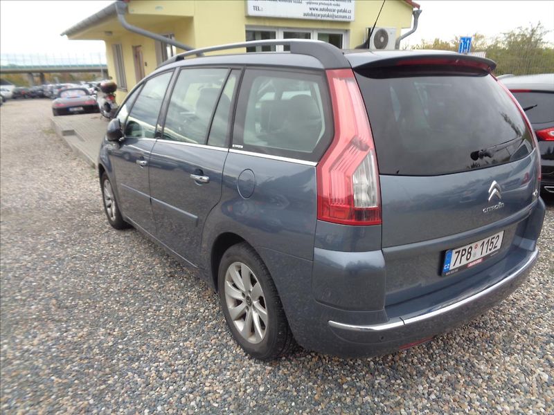 Citroën C4 Picasso 2,0 - fotka 13 z 17