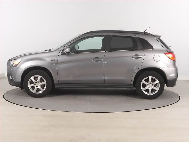 Mitsubishi ASX (2010) 1.8 DI-D MIVEC, Xenony - fotka 3 z 15