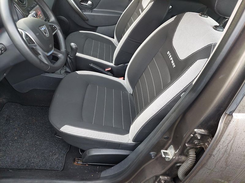 Dacia Sandero (2017) II.Stepway Prestige TCe 90 - fotka 15 z 36
