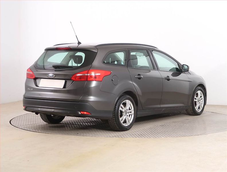 Ford Focus (2017) 1.5 TDCi, Tempomat - fotka 5 z 16