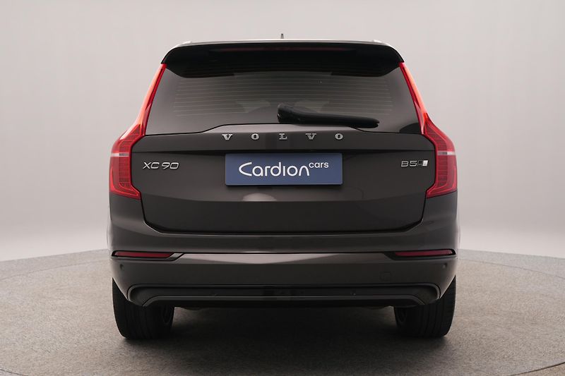 Volvo XC90 B5 AWD ULTIMATE AUT  - fotka 9 z 57