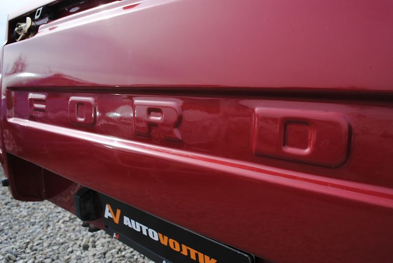Ford Sierra 1,8 P100 - fotka 29 z 32