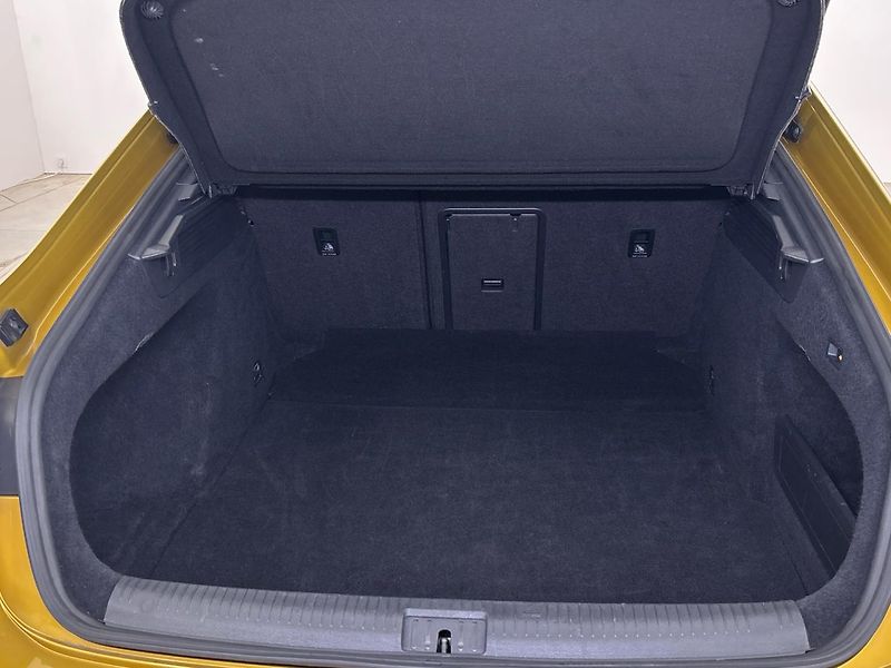 Volkswagen Arteon R-LINE 4MOT DSG - fotka 10 z 29