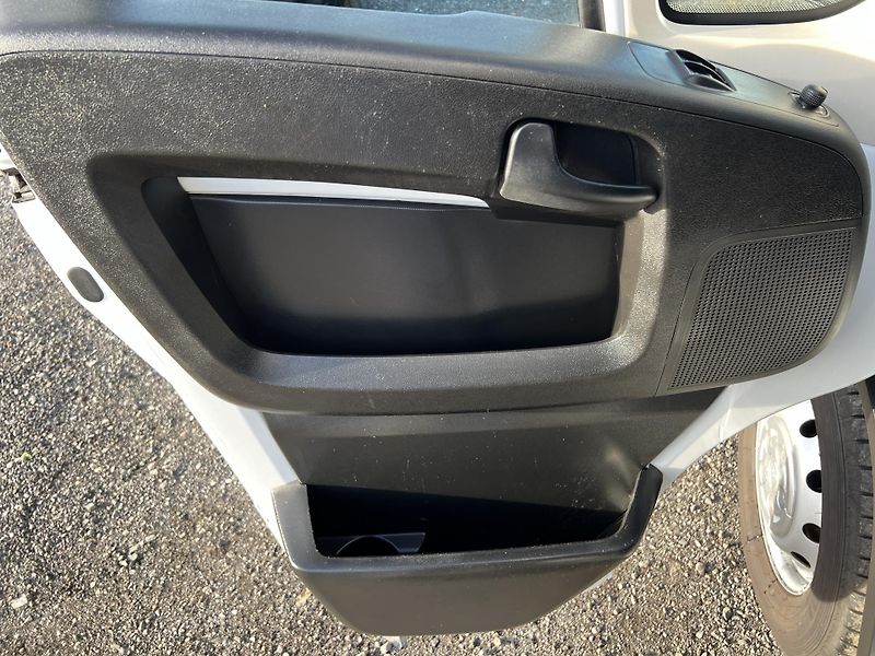 Fiat Ducato 2.3,118kw,8p,čelo,klima,temp. - fotka 20 z 42