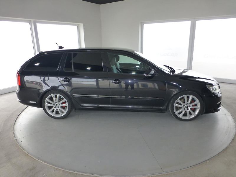 Škoda Octavia (2012) 2,0TDI-125KW*ALU*VYHŘ.SED***RS - fotka 4 z 25