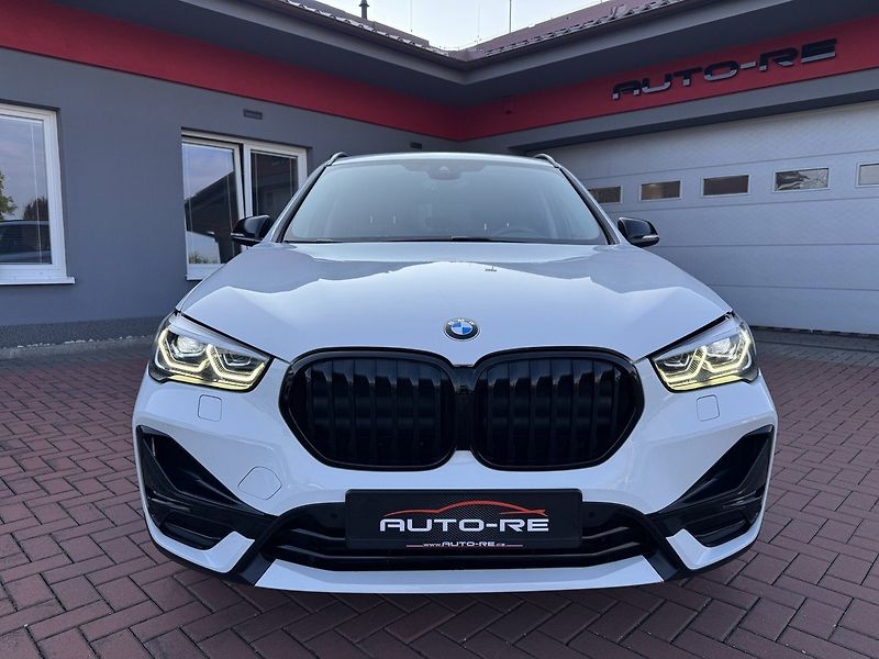 BMW X1 (2020) 2.0d Xdrive Navi 4x4 LED - fotka 5 z 50