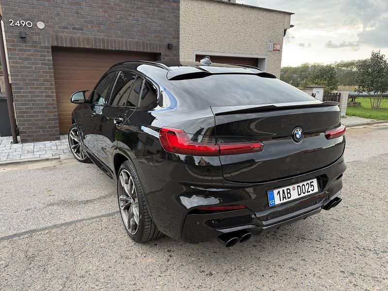 BMW X4 (2021) BMW X4 M40D 250kw 700nm - fotka 6 z 42