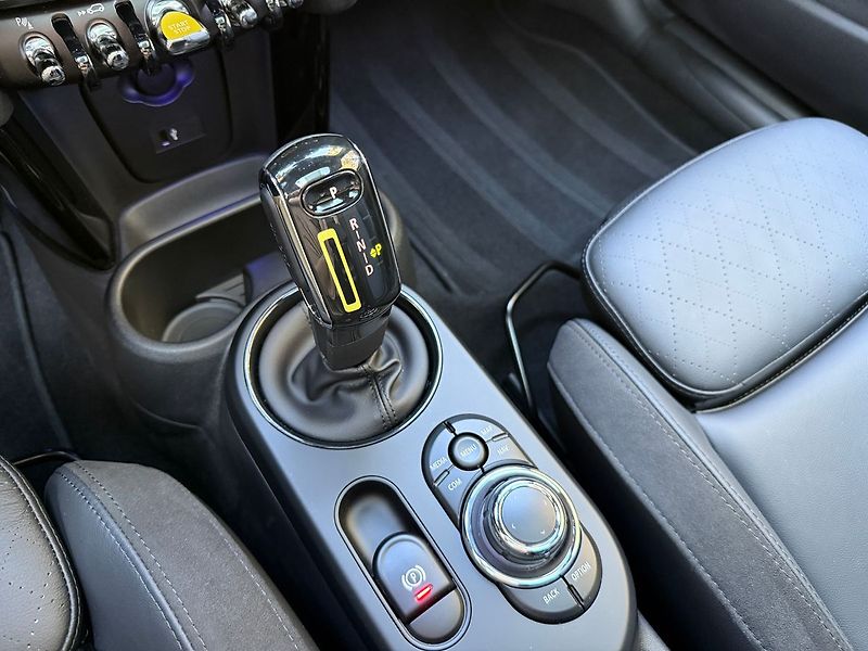 Mini Cooper SE 135kW ACC / Edice Mosaert - fotka 23 z 34
