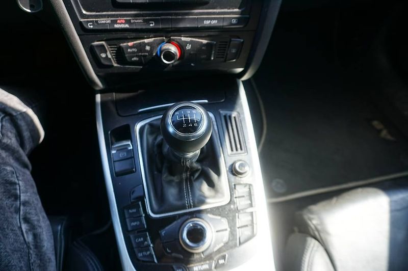 Audi S5 (2009) 4,2 260KW - fotka 18 z 20