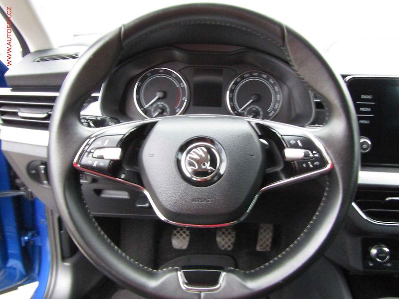 Škoda Kamiq (2022) 1.0 TSi, TOUR - fotka 18 z 20