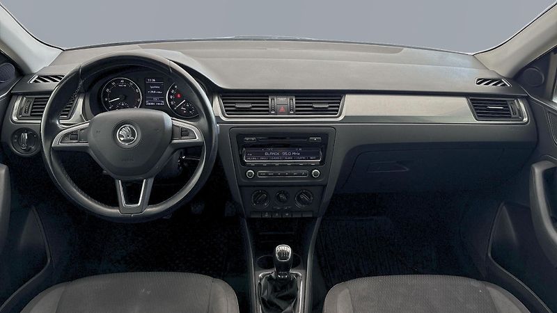 Škoda Rapid (2014) 1.2  TSI + REZERVA + ZIM. PNEU - fotka 5 z 23