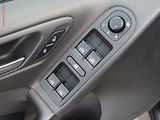 Volkswagen Golf (2010) 1.2TSi, tempo, park.asist - náhled 11