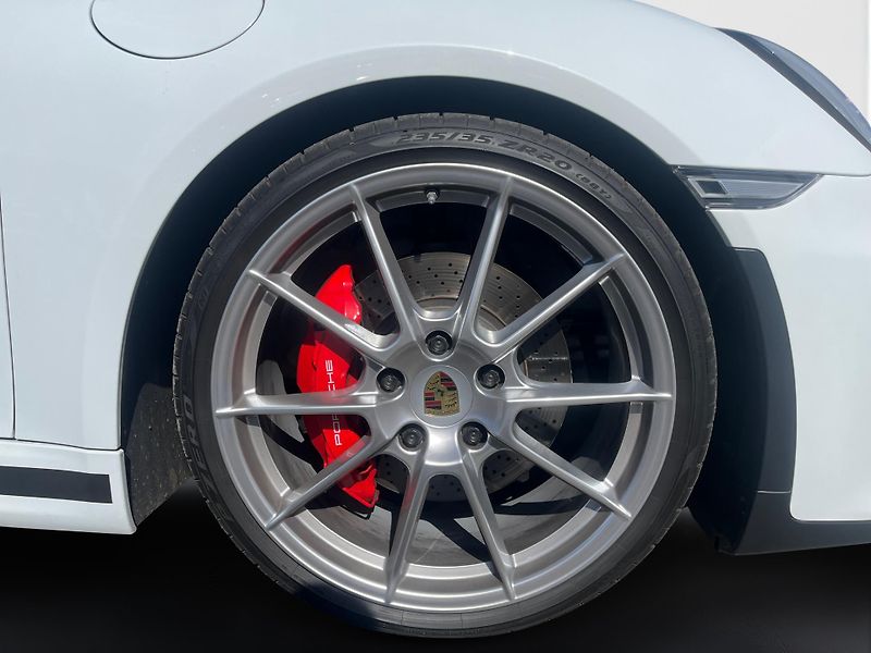 Porsche Cayman Spyder - fotka 12 z 25