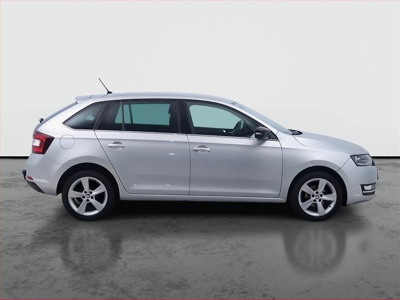 Škoda Rapid (2018) Spaceback 1.0 TSI, Bi-Xenony - fotka 6 z 14