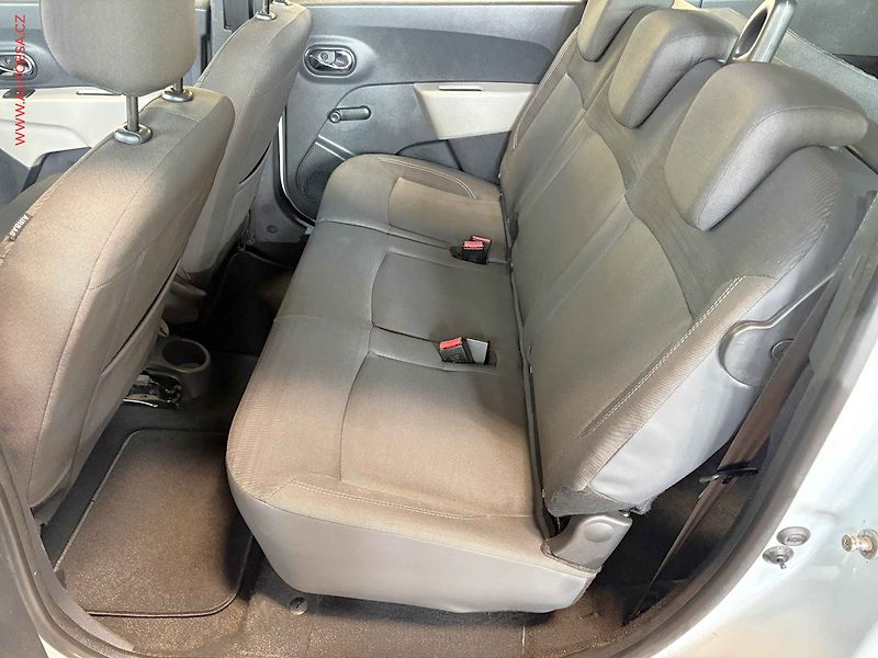Dacia Lodgy (2016) 1.5 dCi, Ambiance - fotka 10 z 13