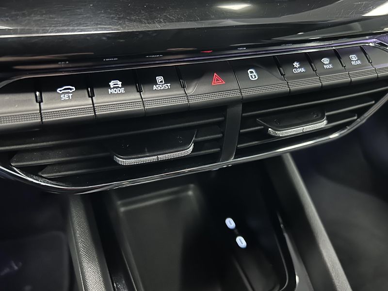 Škoda Octavia (2023) 1.5TSi Style Plus Matrix ACC - fotka 8 z 26