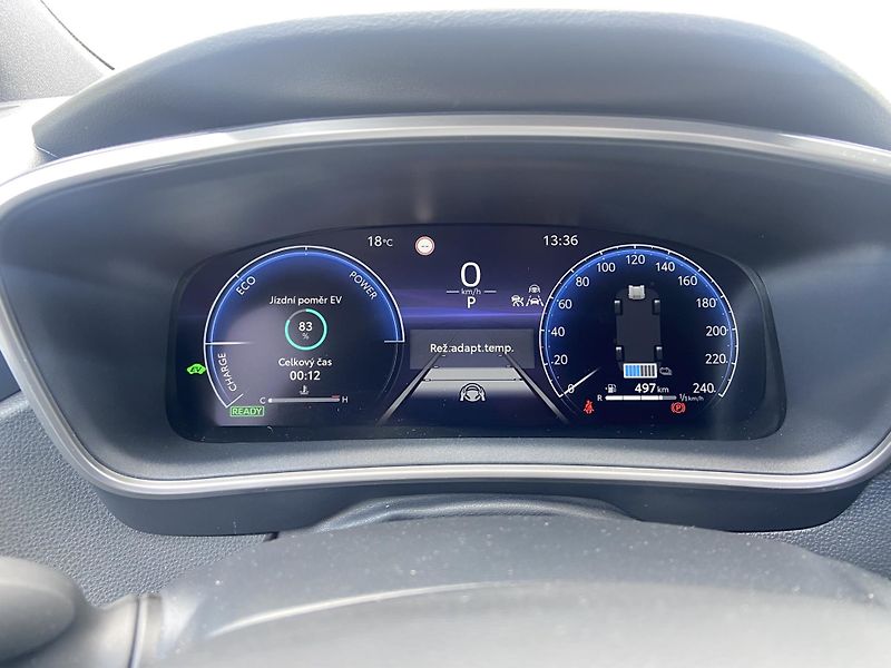 Toyota Corolla 1.8 HSD e-CVT Comfort TECH - fotka 15 z 21