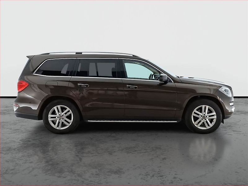 Mercedes-Benz GL (2014) 500 - fotka 6 z 27