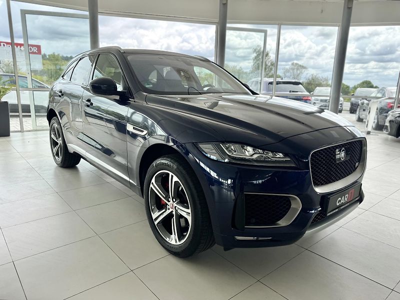 Jaguar F-Pace 30d S*AWD*Max.Výb*REZERVACE! - fotka 4 z 43