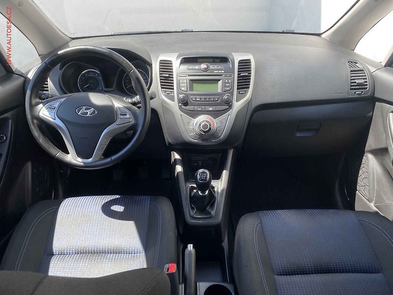 Hyundai ix20 (2017) 1.4i, ČR, Klima - fotka 8 z 16