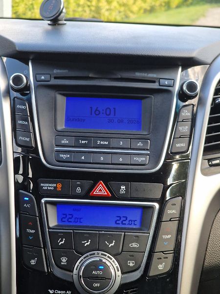 Hyundai i30 (2014) 1.6 GDI - servisní knížka - fotka 6 z 7
